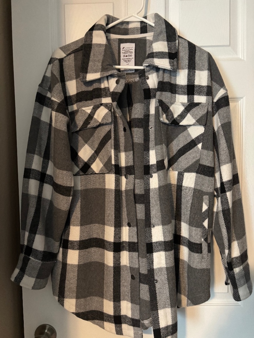 Columbia, Free Country, and Fornia Women's Fleece Jackets